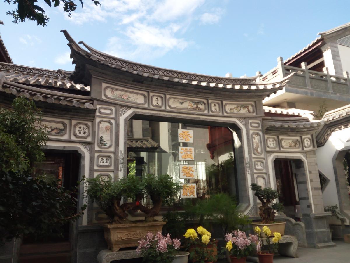 Shaxi Aoding Courtyard Bed & Breakfast Jianchuan Bagian luar foto